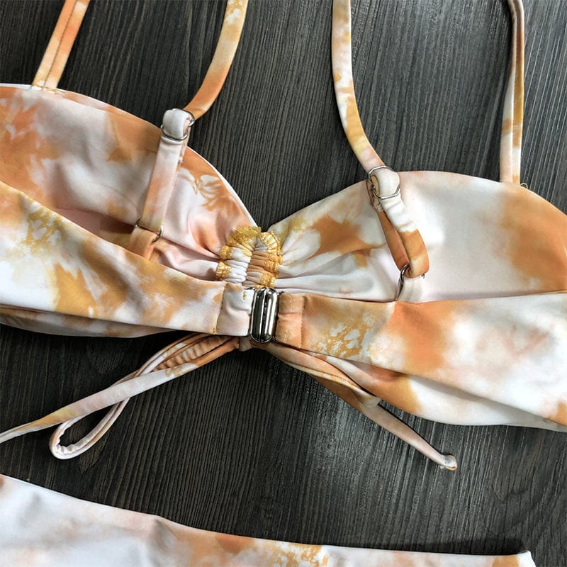 Dwuczęściowy strój kąpielowy z modnym krojem bikini