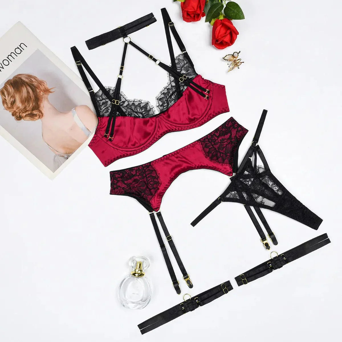 Komplet bielizny koronkowej z koronkowym pasem do pończoch