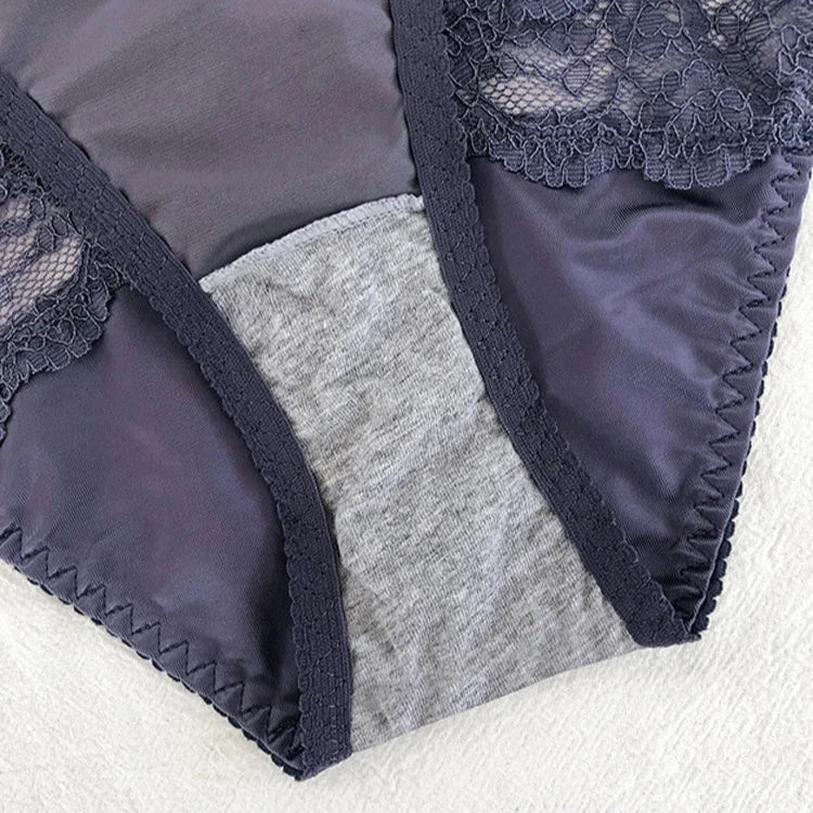 Seksowne figi z koronkowymi wstawkami