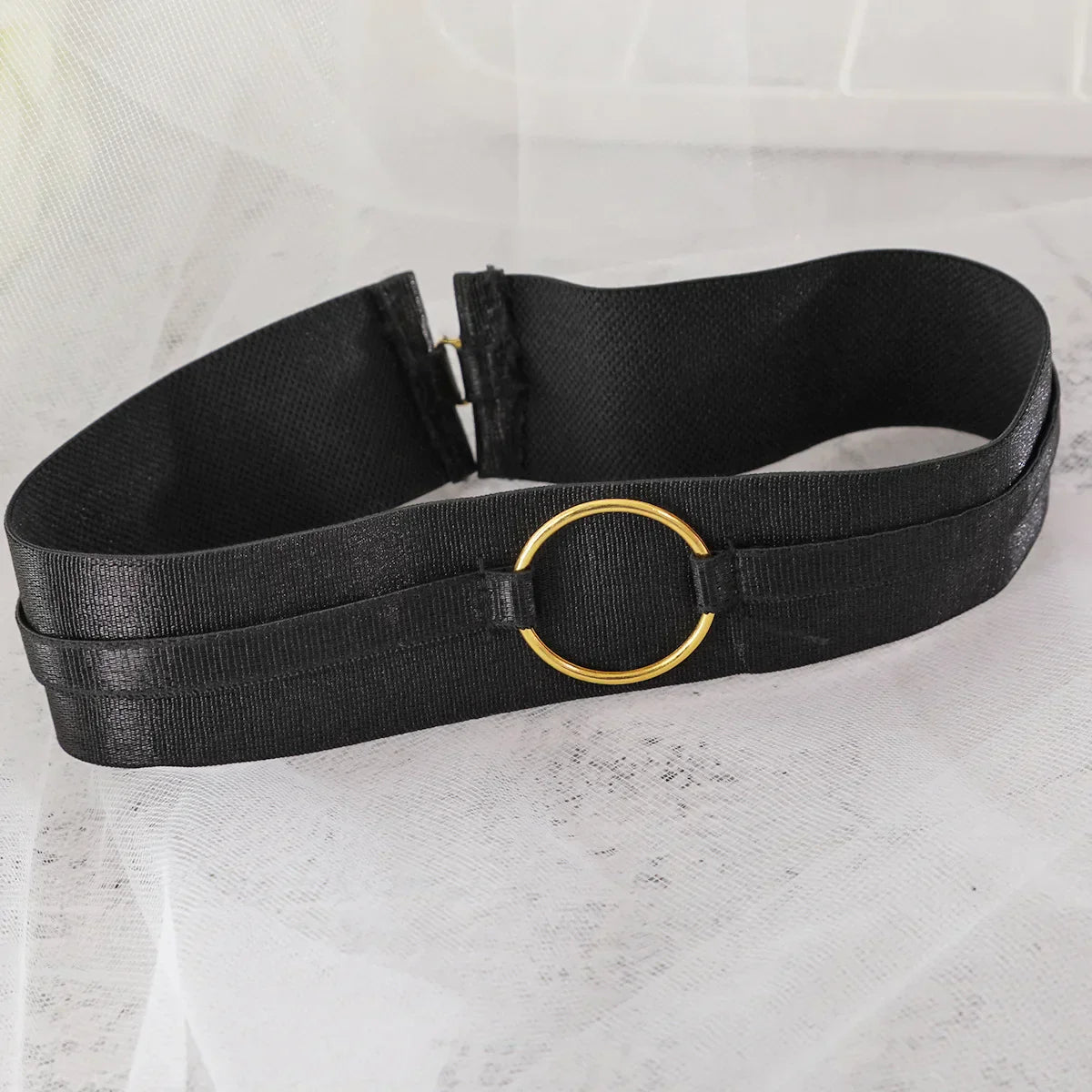 Siateczkowe body z chokerem