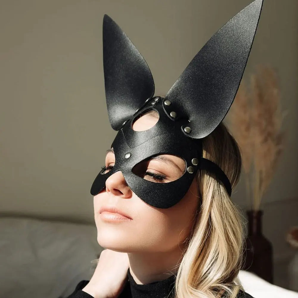 Czarny Skórzana maska z długimi uszami