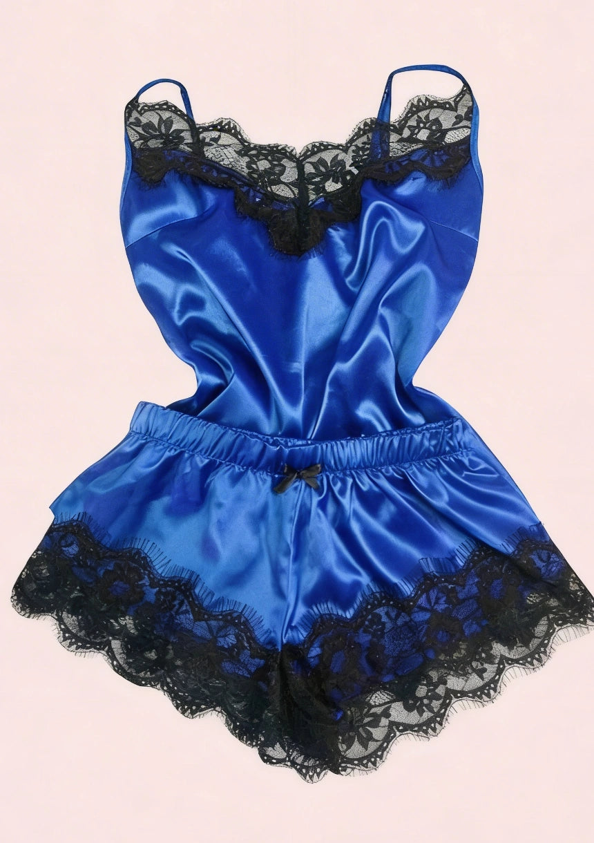 Satynowa piżama damska z koronką