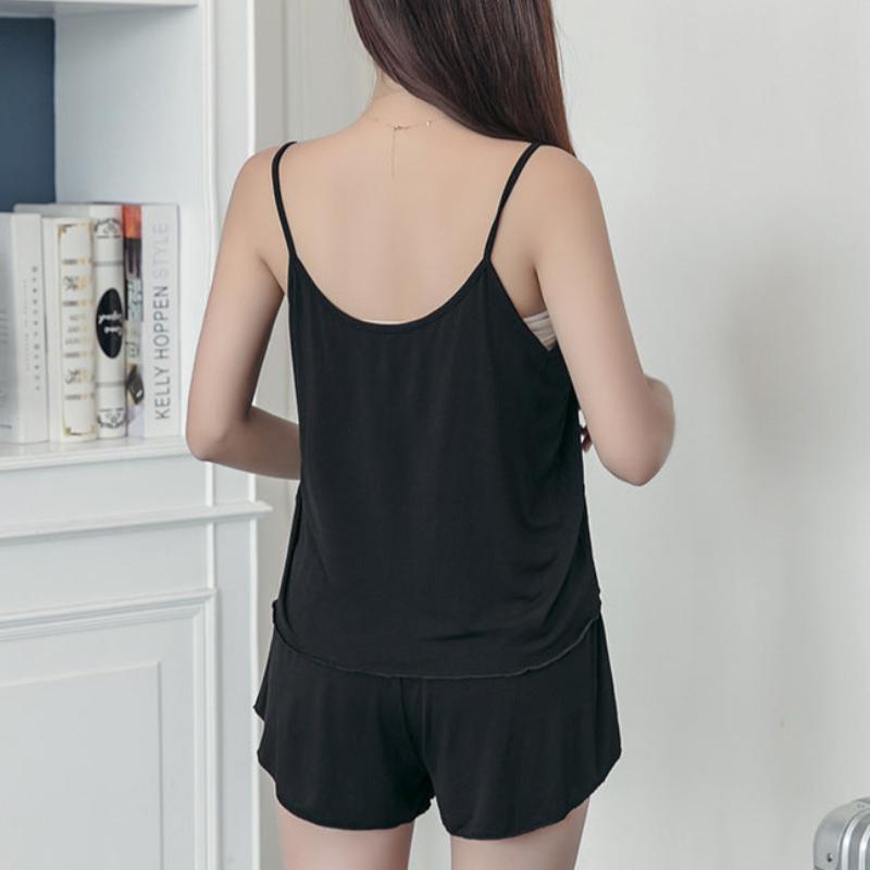 Klasyczna piżama damska na ramiączkach