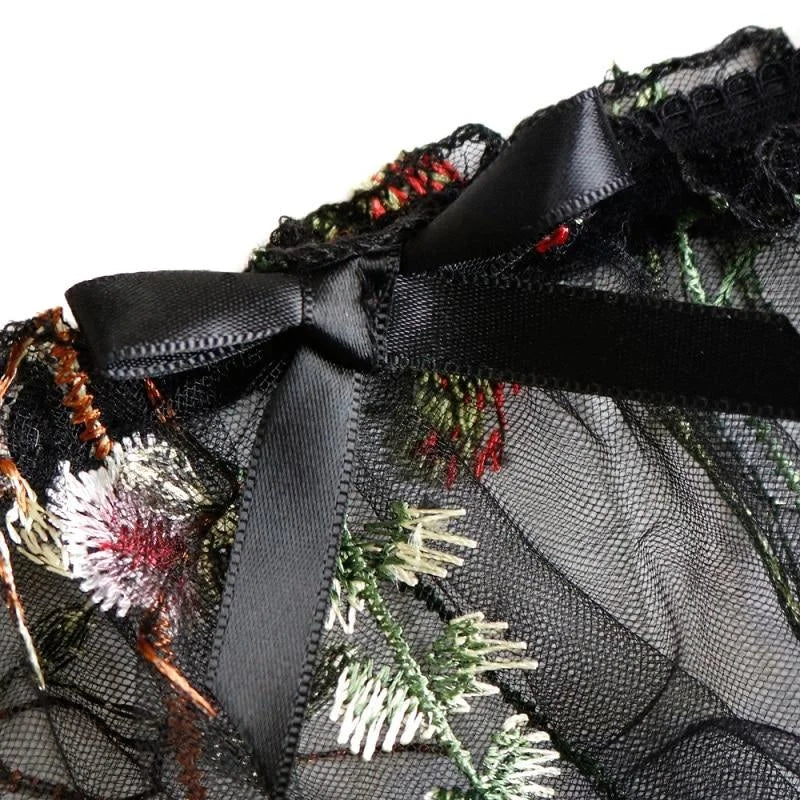 Komplet bielizny z motywem kwiatów