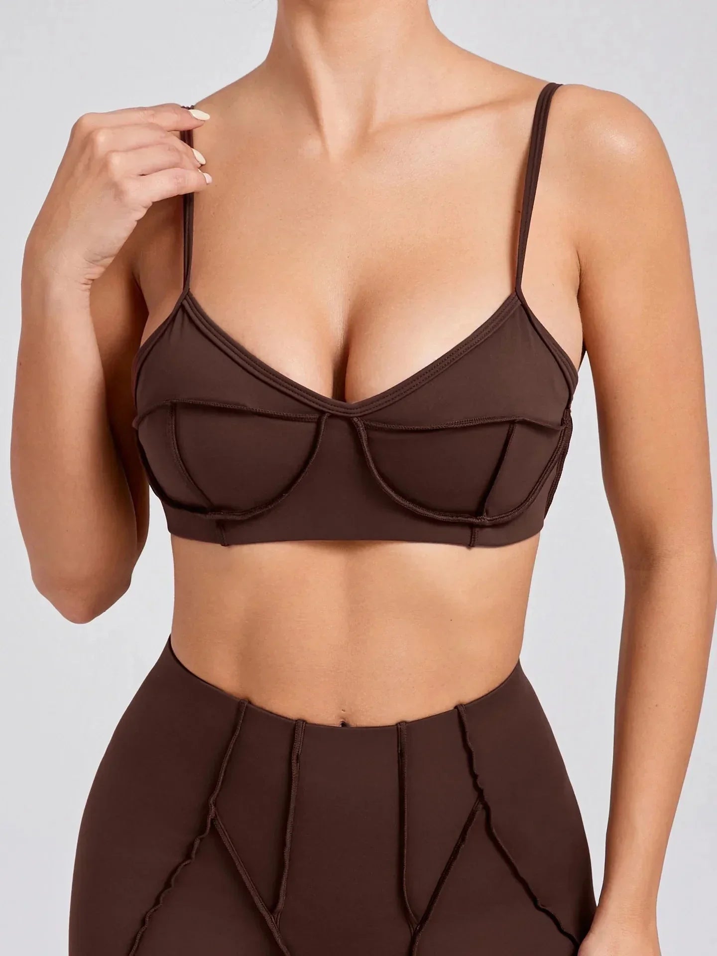 Biustonosze sportowe