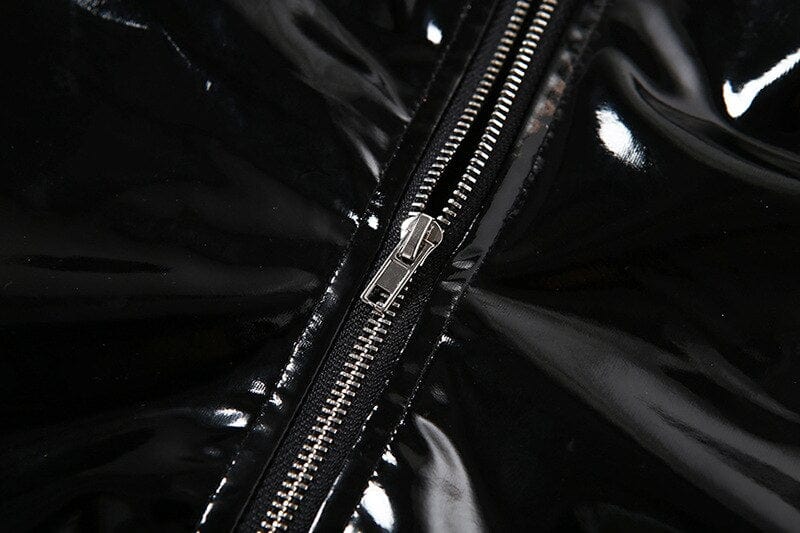 Body lateksowe z głębokim dekoltem