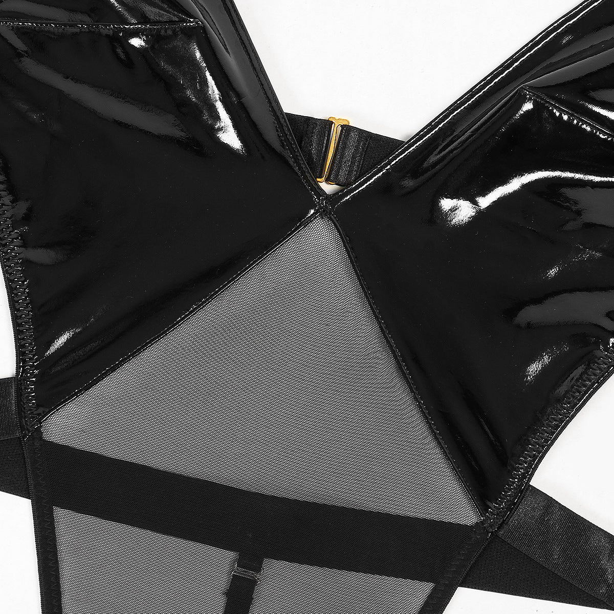 Body lateksowe z siateczkowymi wstawkami na brzuchu