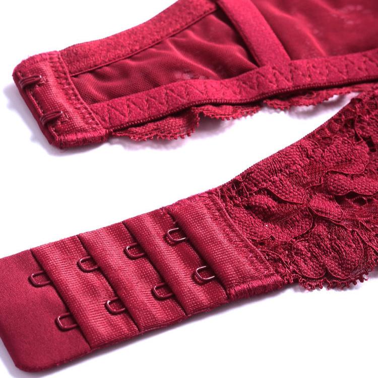 Biustonosz modelujący z głębokim dekoltem w literę V