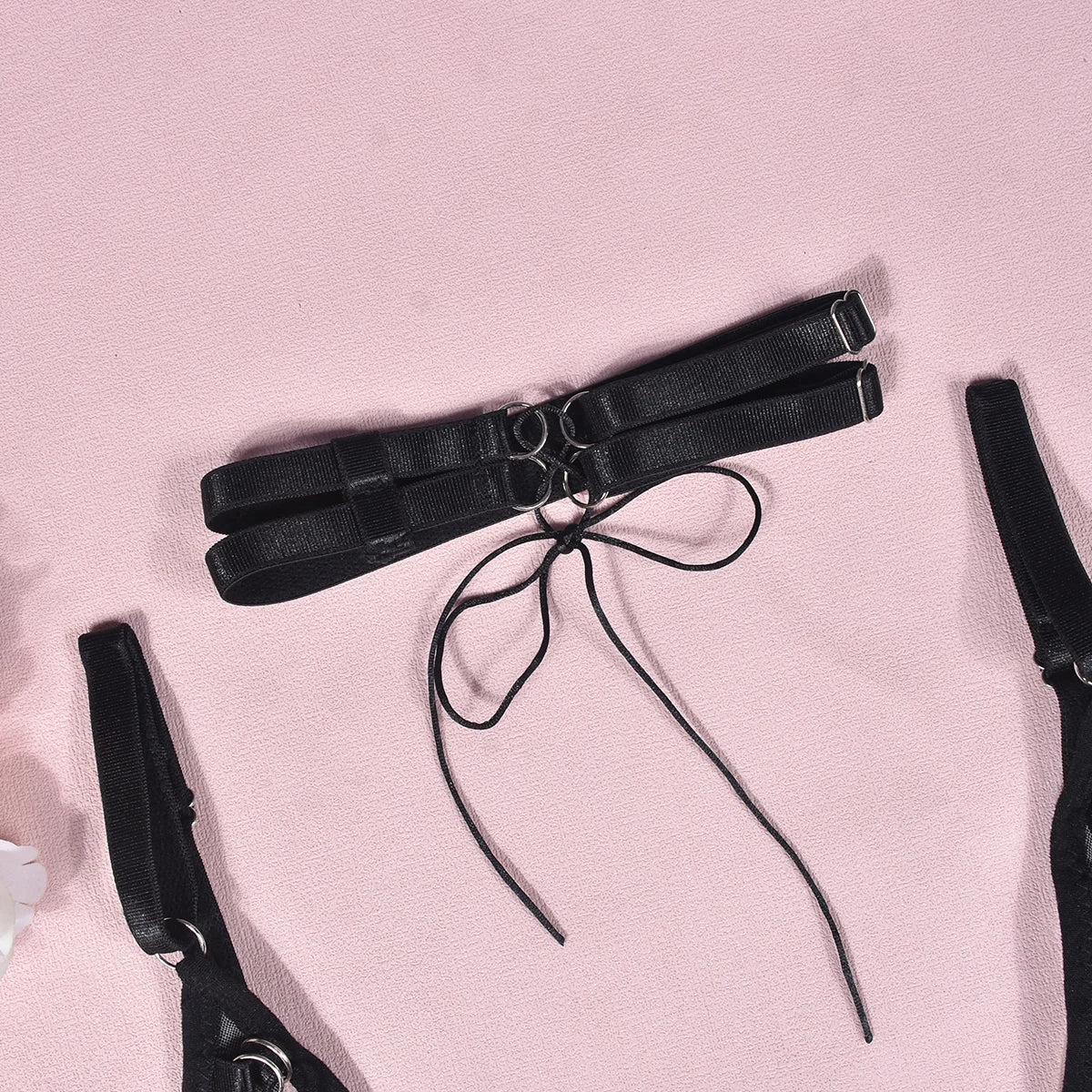 Siateczkowy komplet bielizny z chokerem