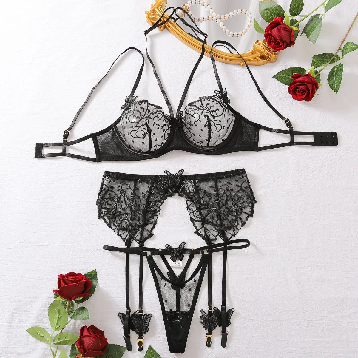 Komplet bielizny z ozdobnymi motylkami