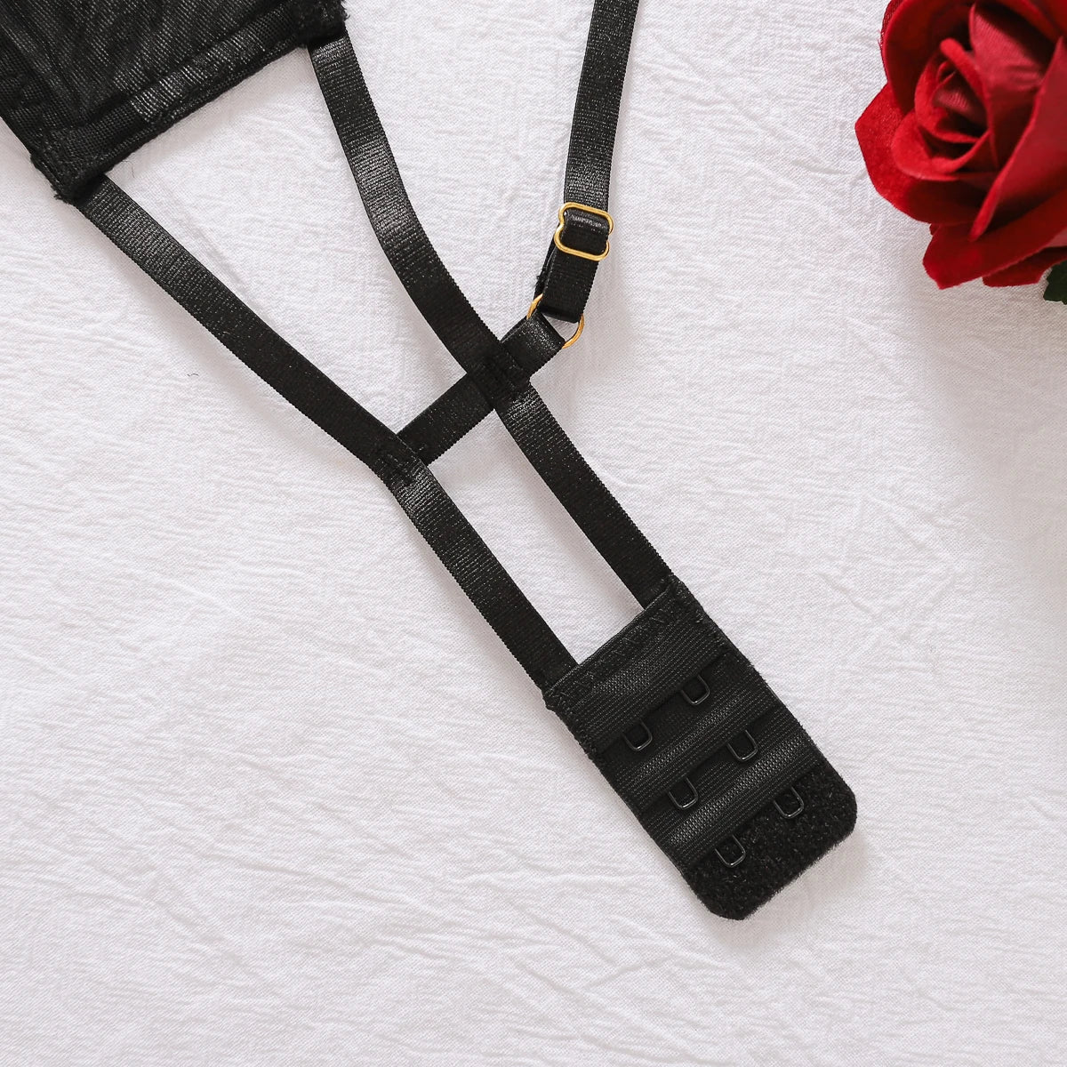 Komplet bielizny z ozdobnymi motylkami