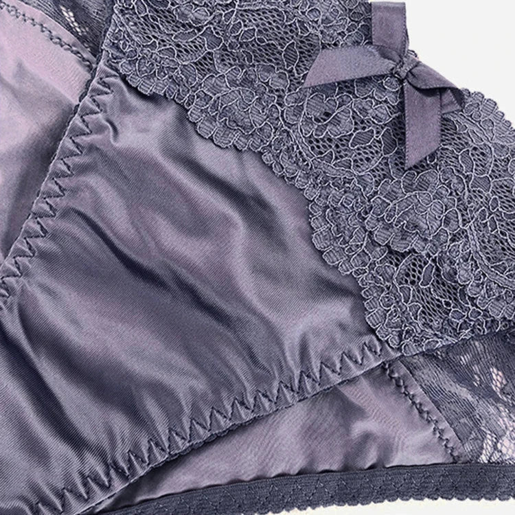 Seksowne figi z koronkowymi wstawkami