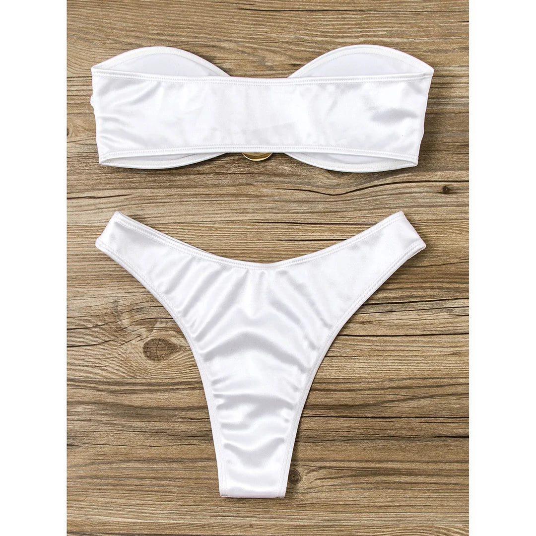 Dwuczęściowy strój kąpielowy bez ramiączek z regulowanymi gąbeczkami