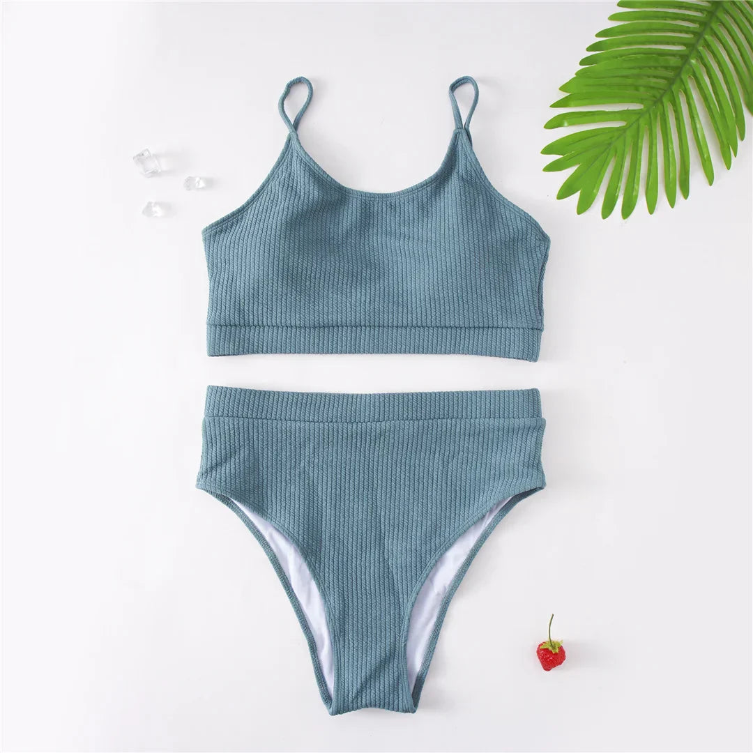 Dwuczęściowy strój kąpielowy plus size z regulowanymi ramiączkami