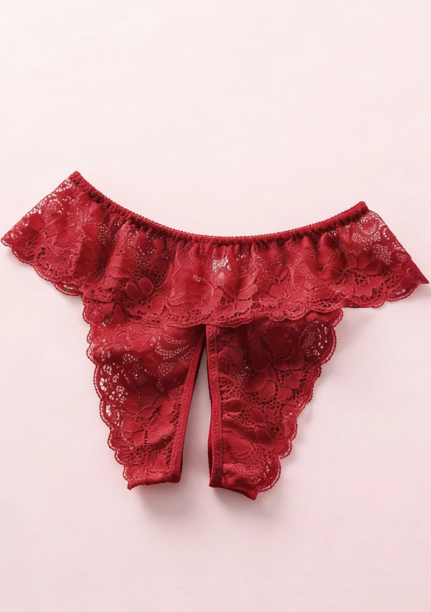 Zmysłowe majtki z rozcięciem