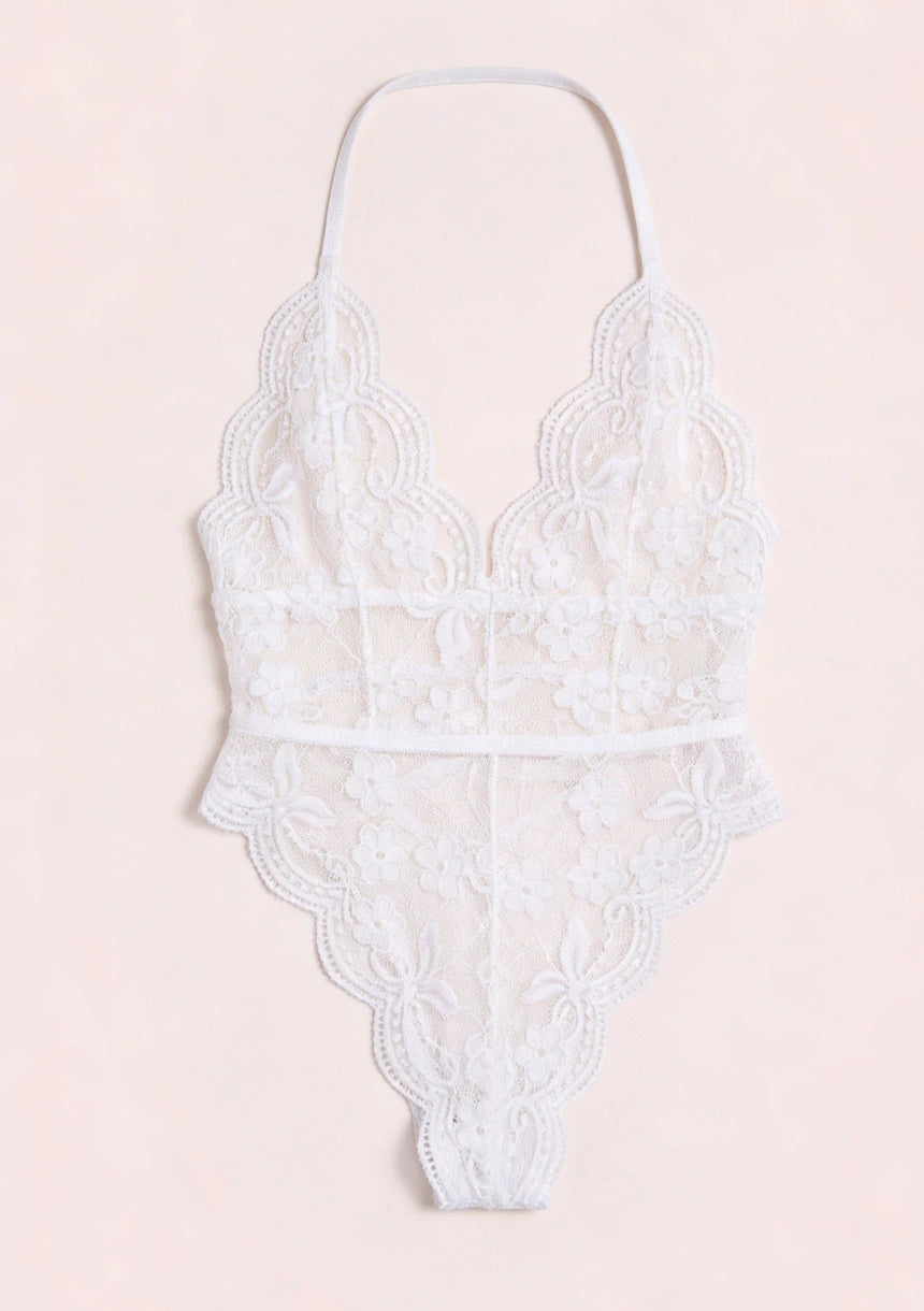 Uniwersalne body koronkowe