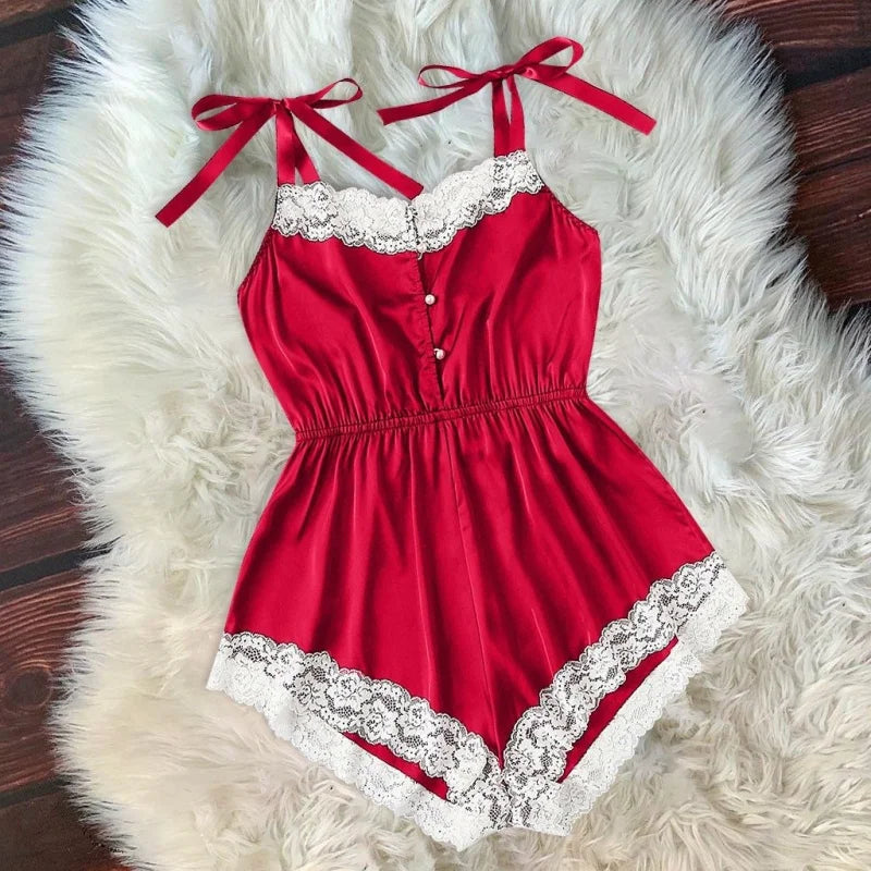 Klasyczna piżama jednoczęściowa z koronką - Czerwony / S