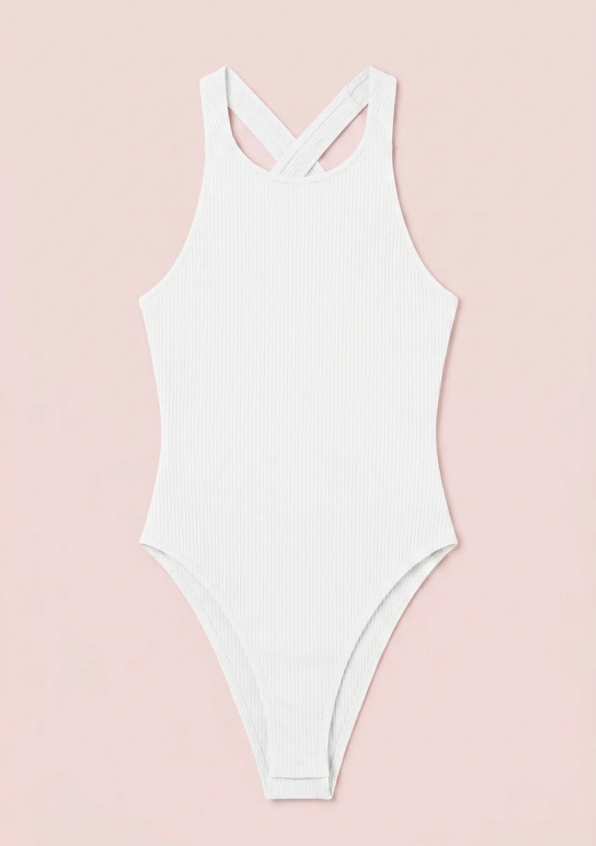 Uniwersalne body z odkrytymi plecami