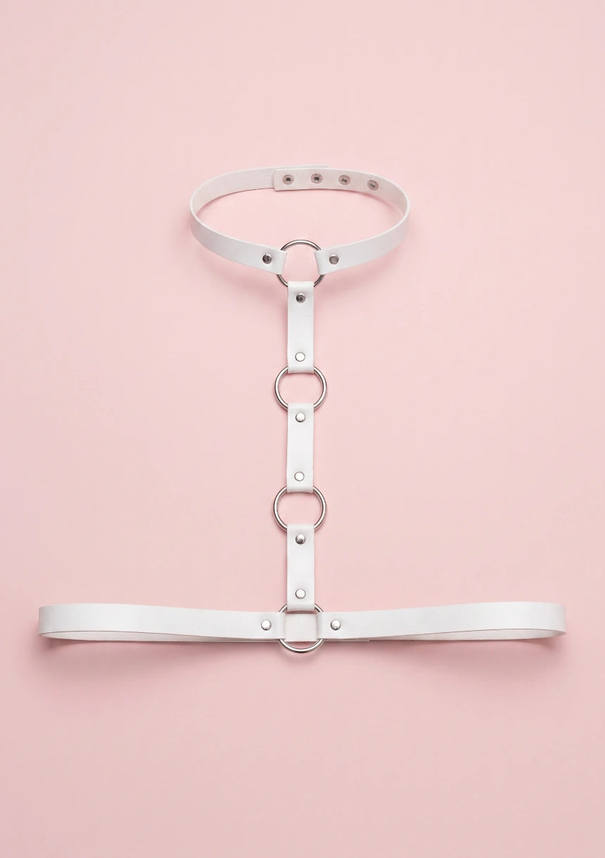 Skórzany harness do biustonosza