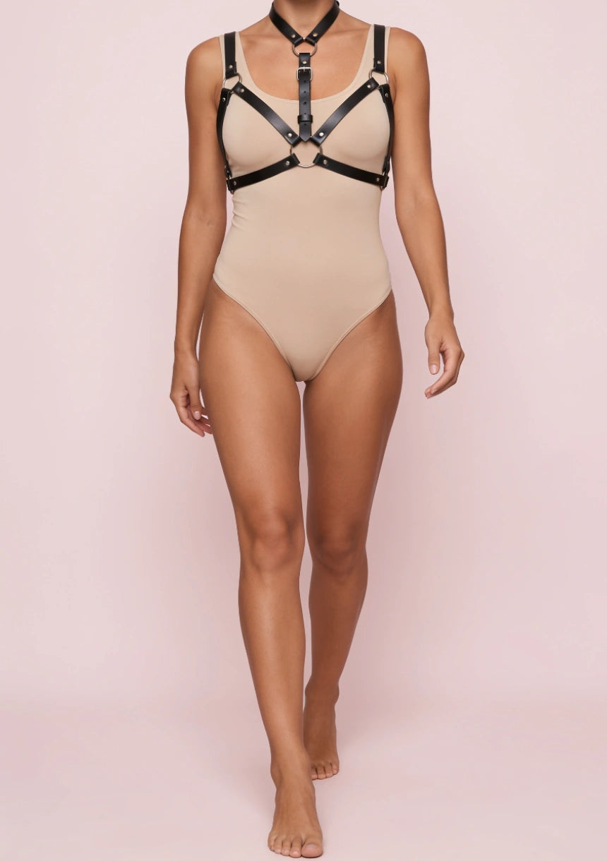 Harness o kroju biustonosza