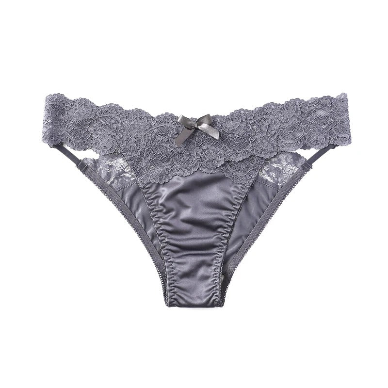 Seksowne figi z koronkowymi wstawkami