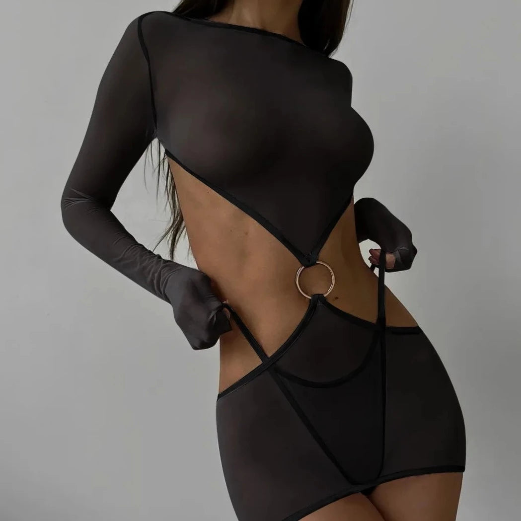 Transparentna sukienka z wycięciami - Czarny / S
